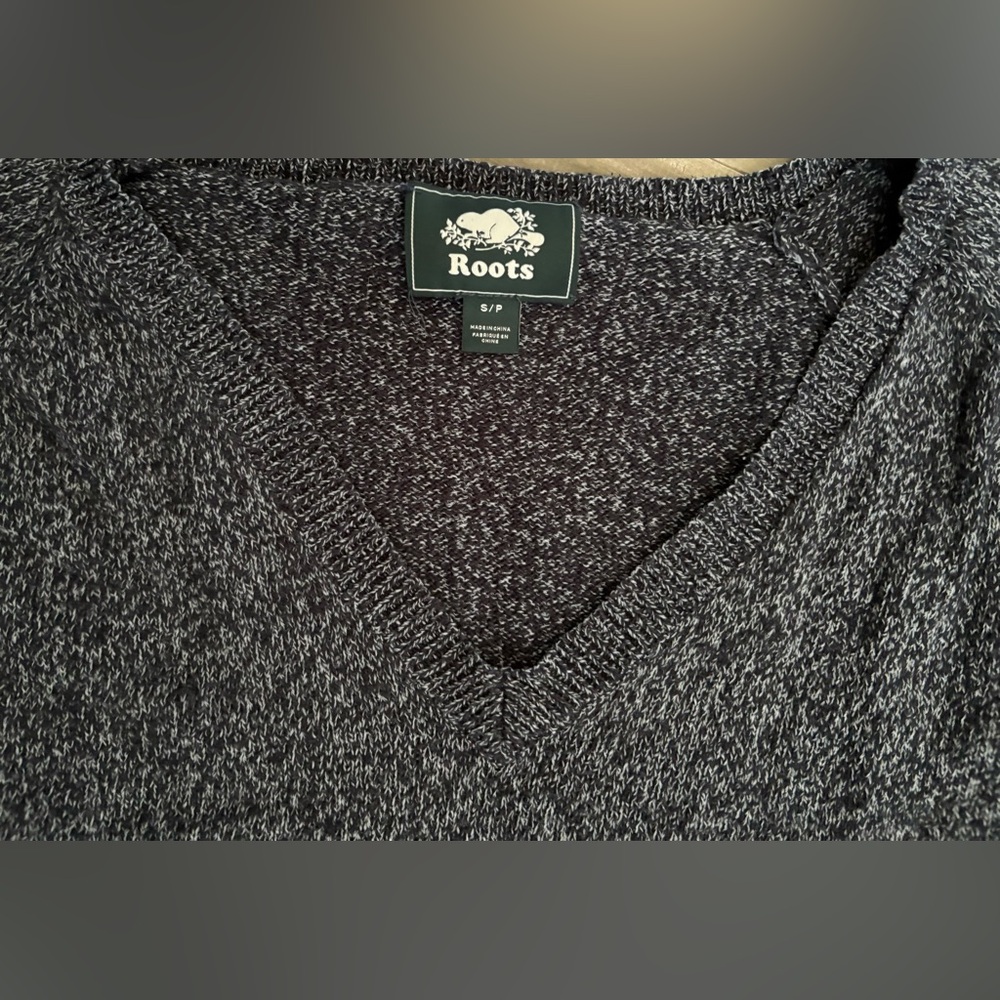 Roots V-Neck Sweater Cotton Polyester Peppered Knit Size Small